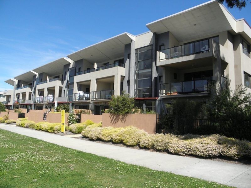 18/40 Eileen Good Street, Greenway ACT 2900