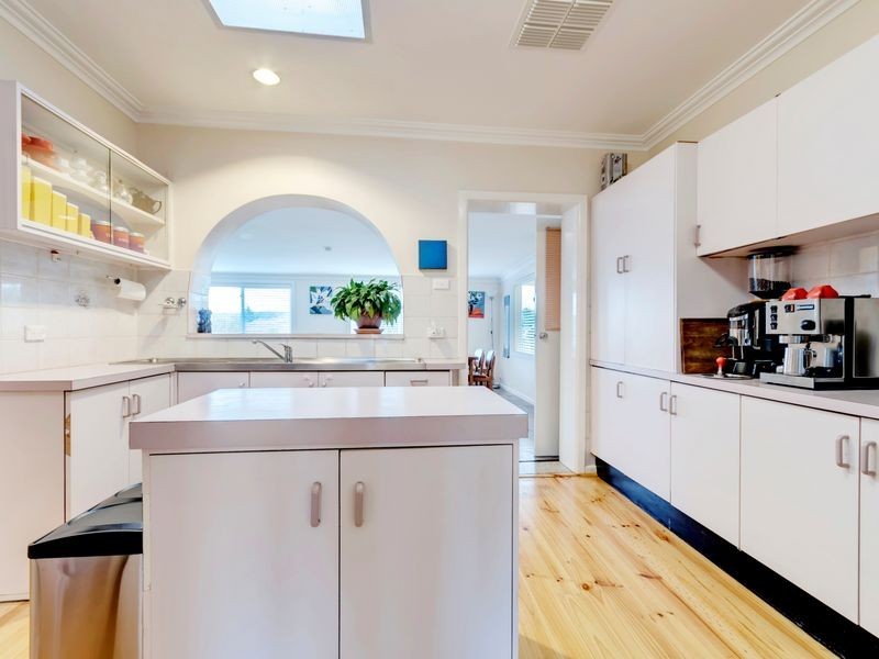 27 Kathleen Street, Queanbeyan NSW 2620