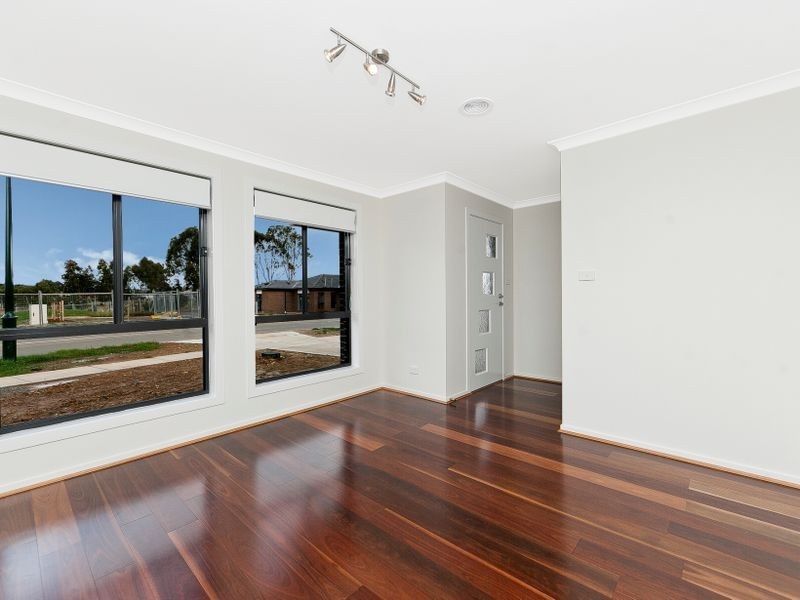 7 Carman Loop, Macgregor ACT 2615