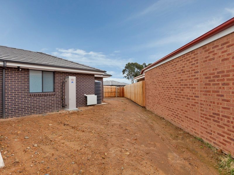 7 Carman Loop, Macgregor ACT 2615