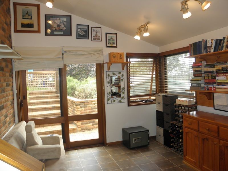 95 Jackie Howe Crescent, Macarthur ACT 2904