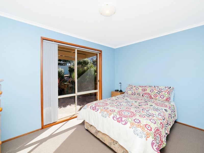 14 Burtt Crescent, Calwell ACT 2905