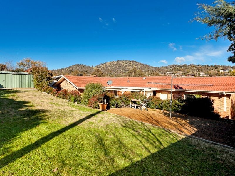 14 Burtt Crescent, Calwell ACT 2905