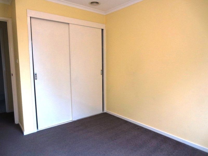 4/35 Tenison Woods Circuit, Bonython ACT 2905