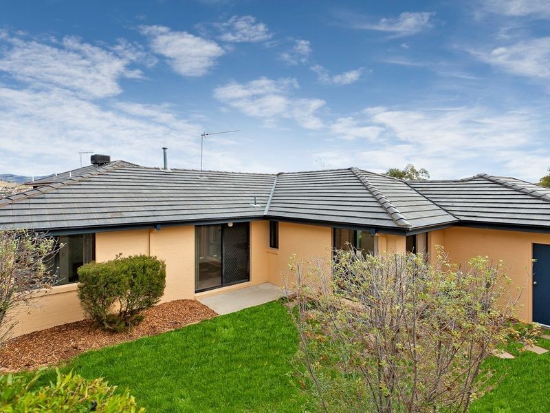 16 James Smith Circuit, Conder ACT 2906