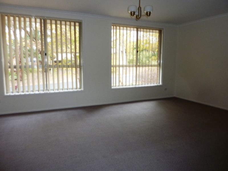 24 Illingworth Street, Wanniassa ACT 2903