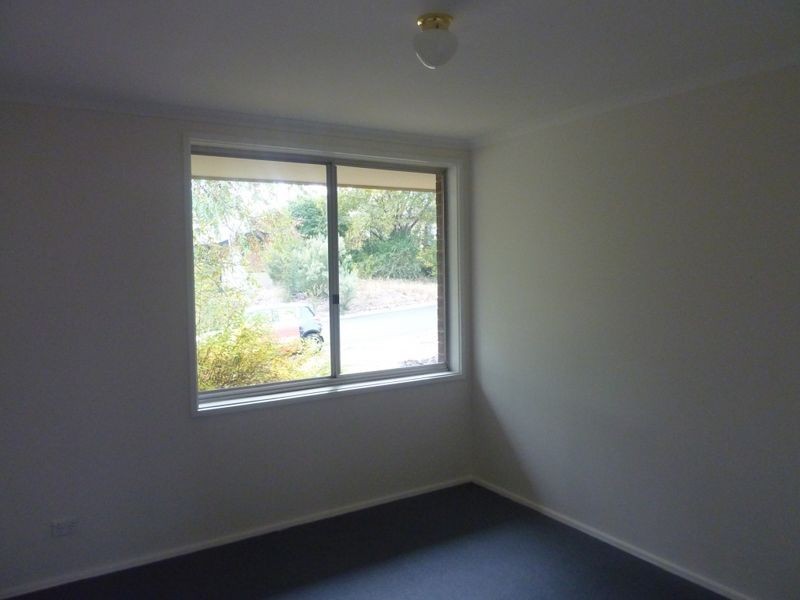 24 Illingworth Street, Wanniassa ACT 2903