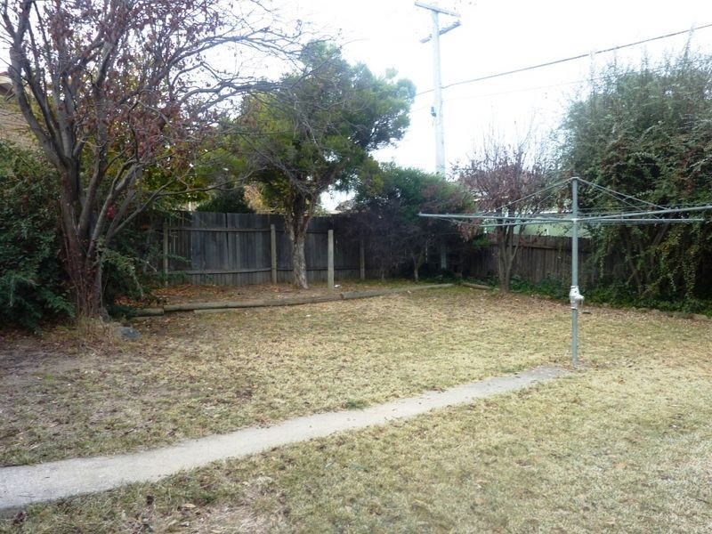 24 Illingworth Street, Wanniassa ACT 2903