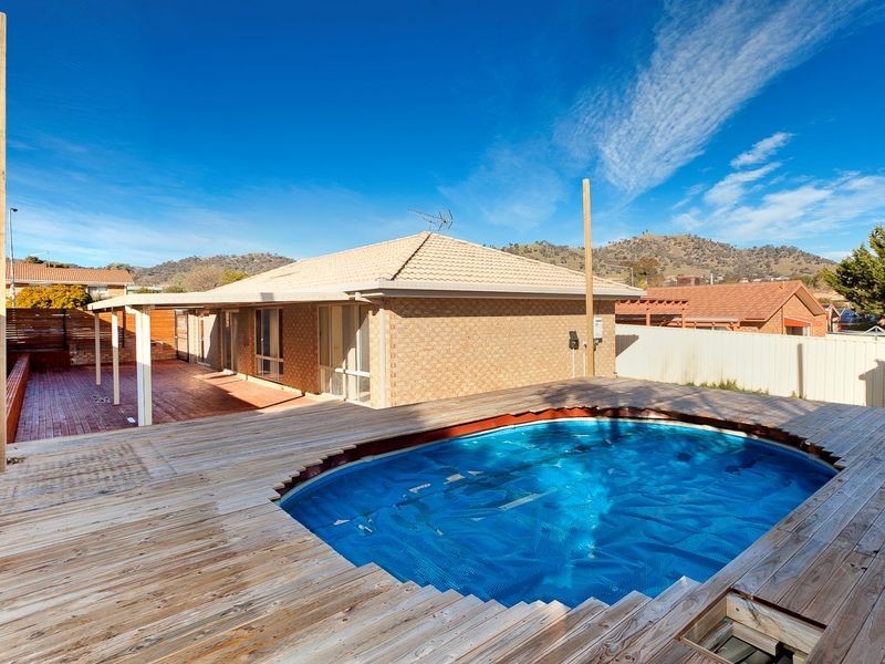 18 McLuckie Crescent, Banks ACT 2906