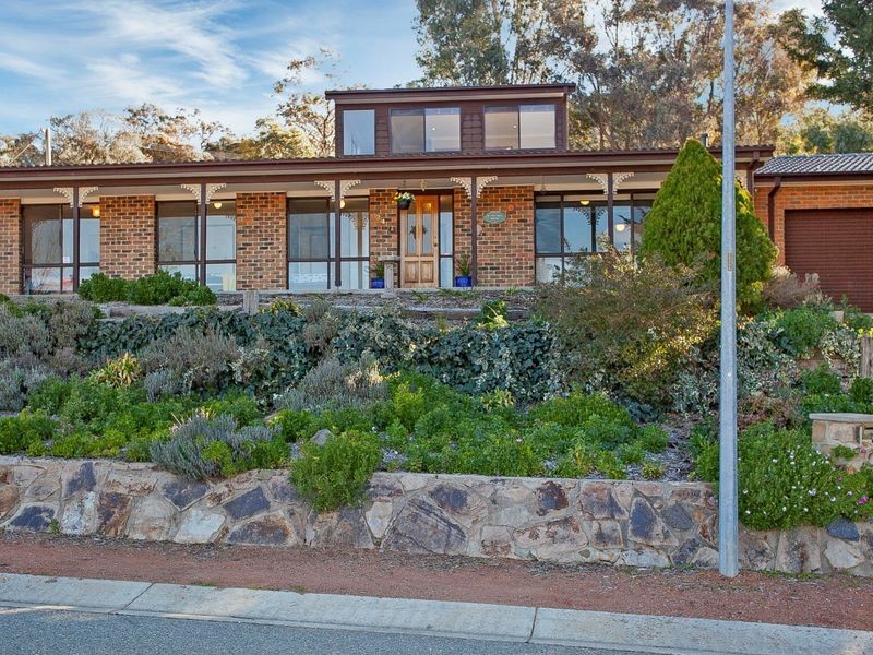 24 Weavers Crescent, Theodore ACT 2905