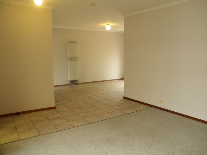 6/24 Beazley Crescent, Calwell ACT 2905