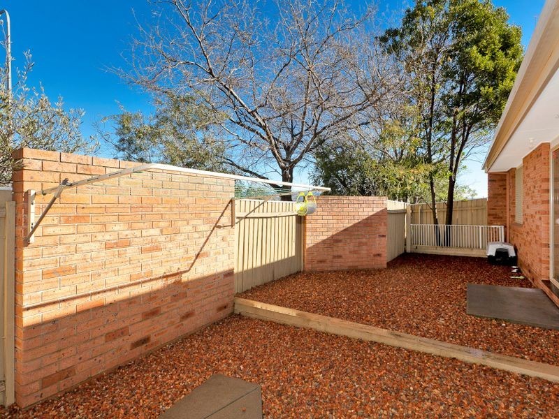 6/6 Jane Price Crescent, Conder ACT 2906