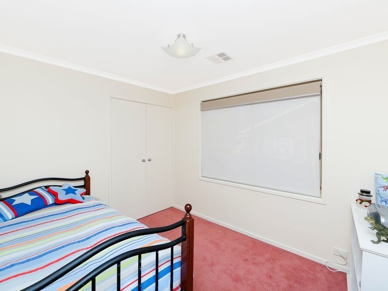 8 Abercrombie Circuit, Banks ACT 2906