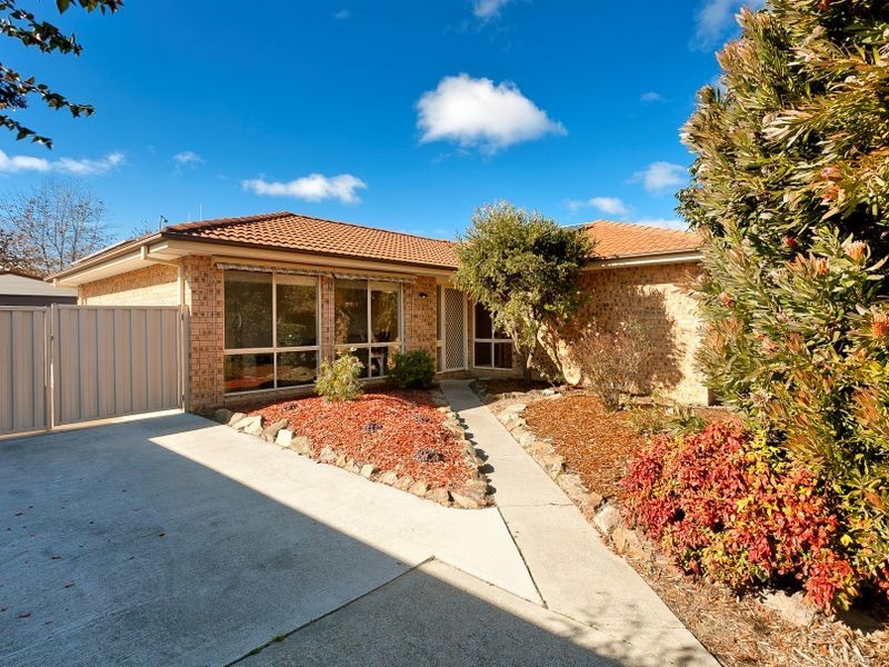8 Abercrombie Circuit, Banks ACT 2906