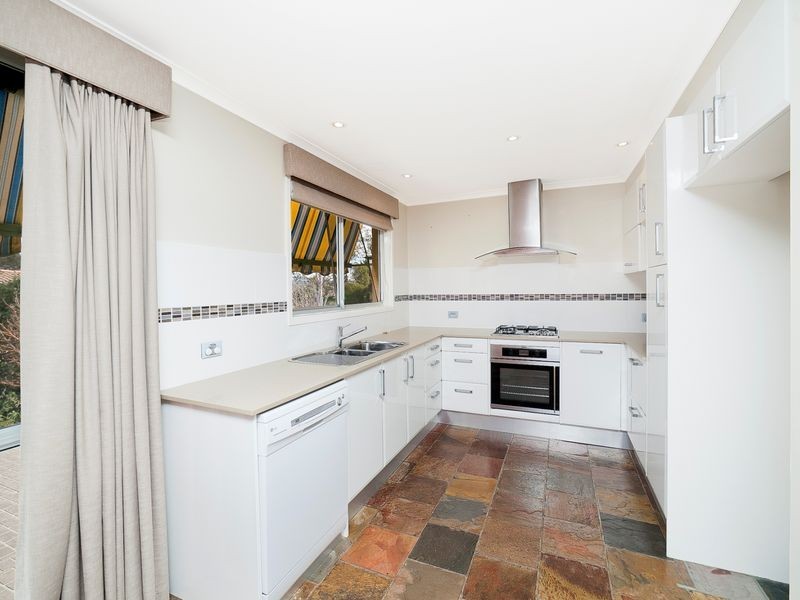 9 Degraves Crescent, Wanniassa ACT 2903