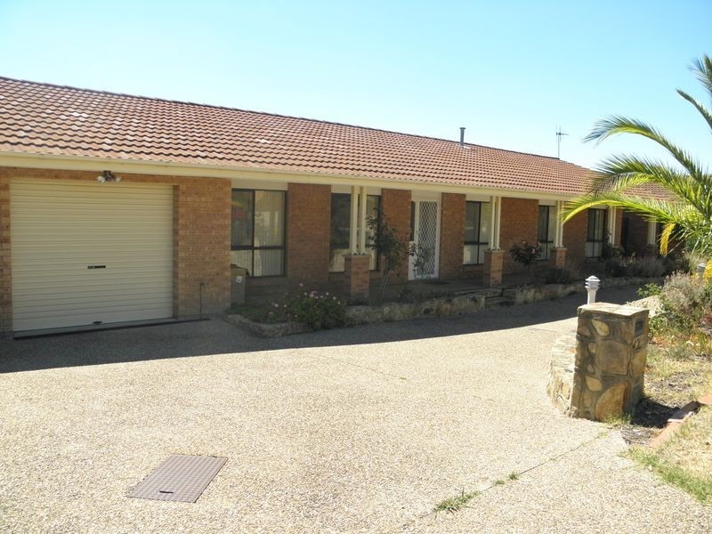 42 Newman Morris Circuit, Oxley ACT 2903