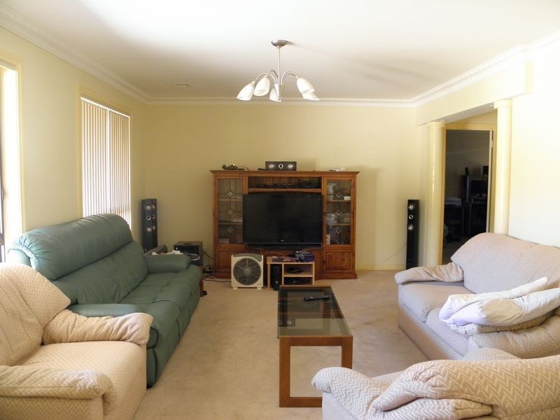 42 Newman Morris Circuit, Oxley ACT 2903