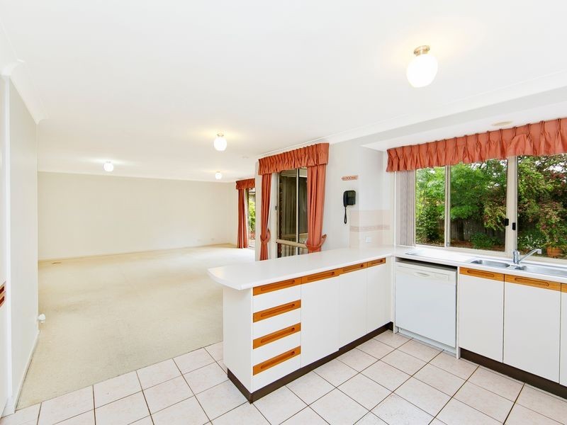 4 Towers Place, Gordon ACT 2906
