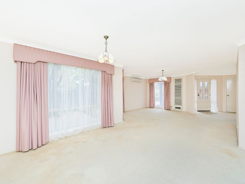 4 Towers Place, Gordon ACT 2906