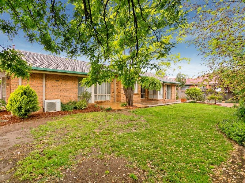 4 Towers Place, Gordon ACT 2906