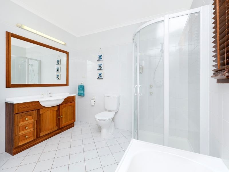 17 Fihelly Street, Fadden ACT 2904