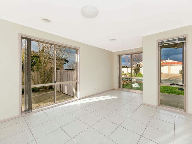 9 Polwarth Circuit, Dunlop ACT 2615