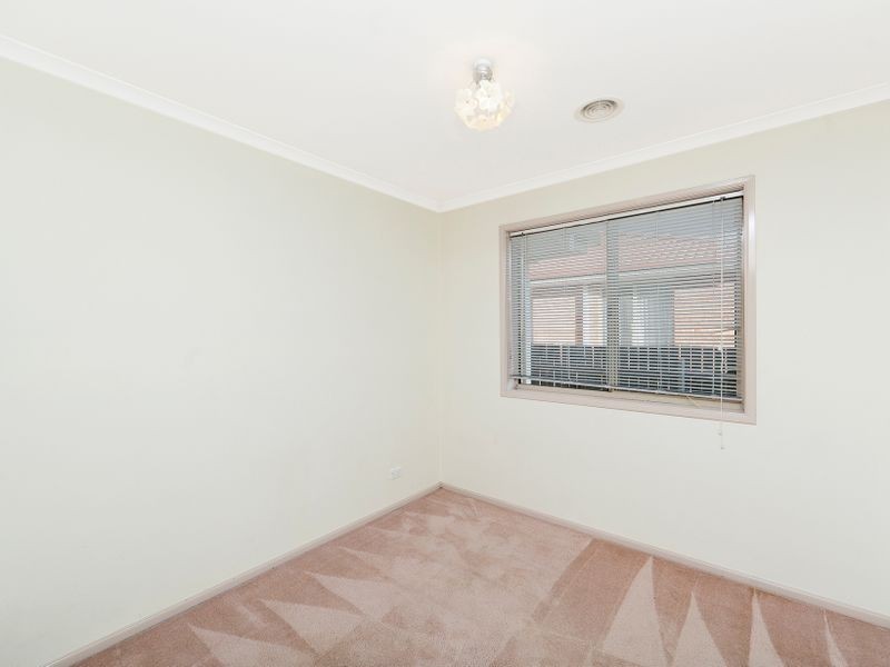 9 Polwarth Circuit, Dunlop ACT 2615