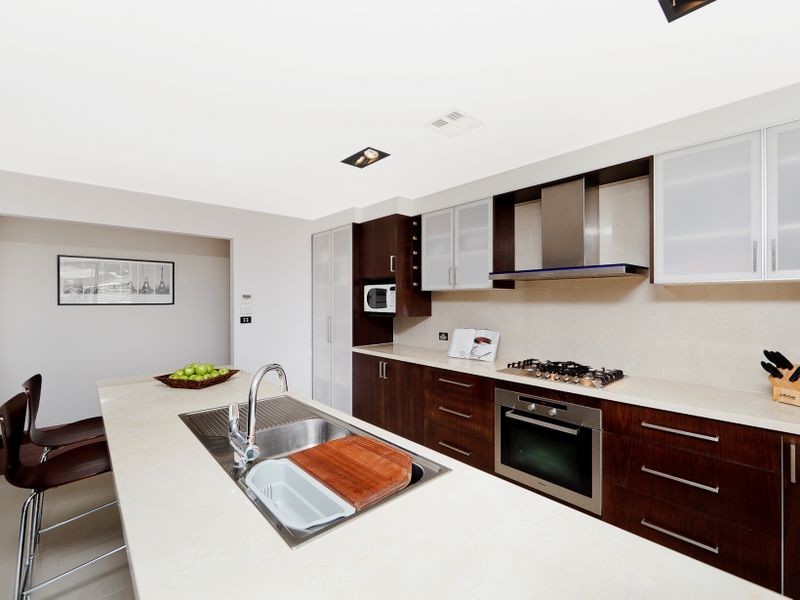 22 Donoghoe Crescent, Queanbeyan NSW 2620