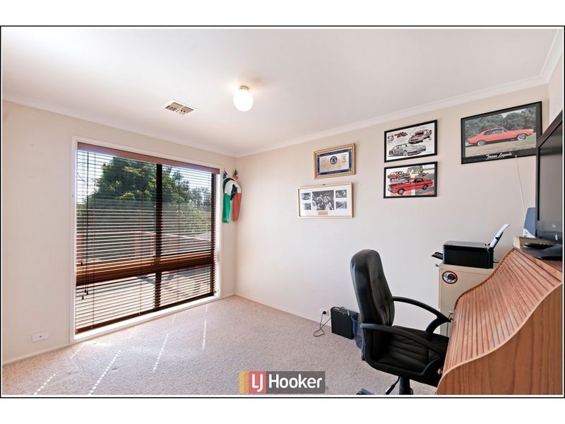 15 Foxall Street, Holder ACT 2611