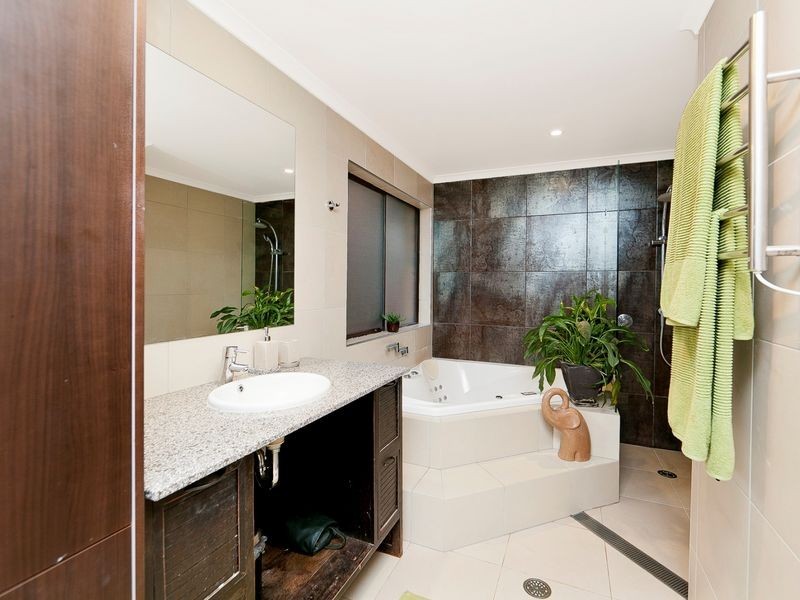 26 Jackie Howe Crescent, Macarthur ACT 2904