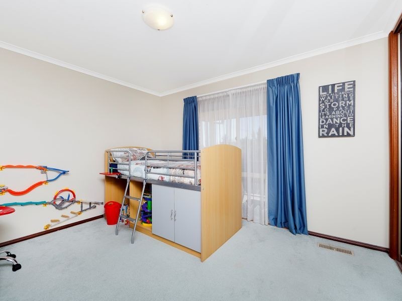 9 Carumbi Place, Isabella Plains ACT 2905