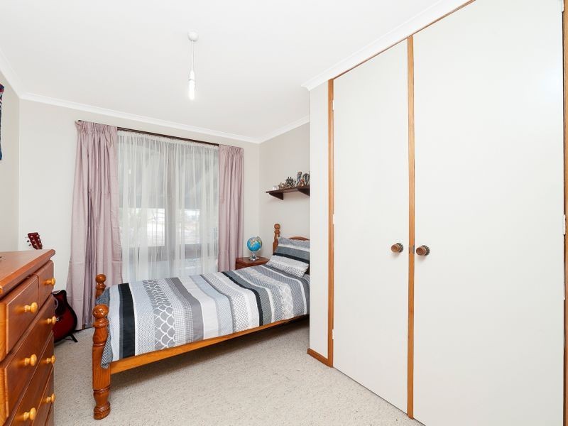 2 Guthridge Crescent, Wanniassa ACT 2903