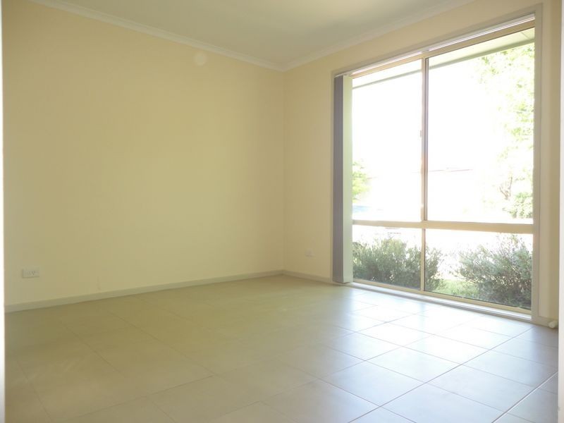 6 McGrowdie Place, Gordon ACT 2906