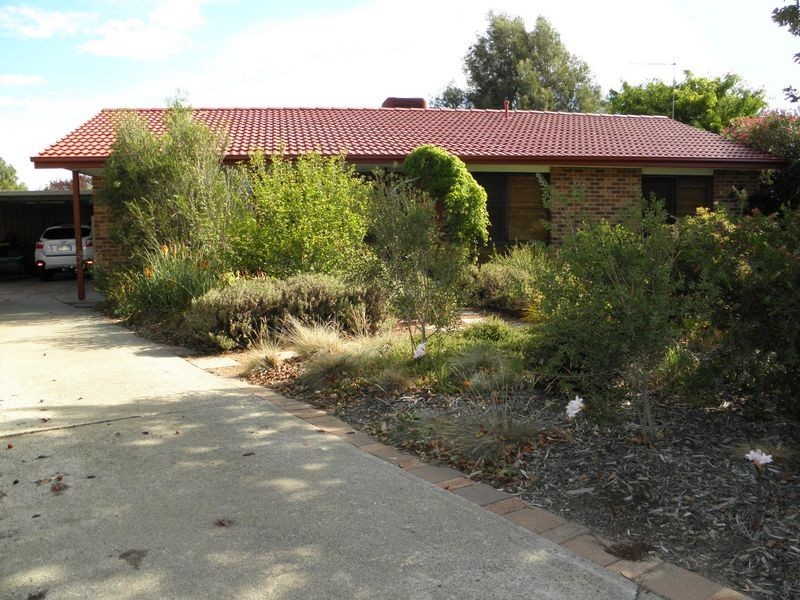 25 Leibnitz Place, Isabella Plains ACT 2905