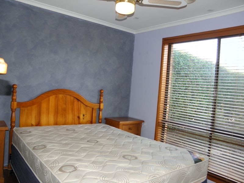 25 Leibnitz Place, Isabella Plains ACT 2905