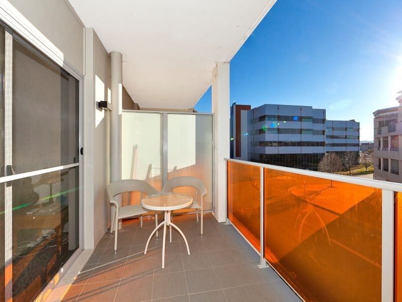 16/56 Cowlishaw Street, Greenway ACT 2900