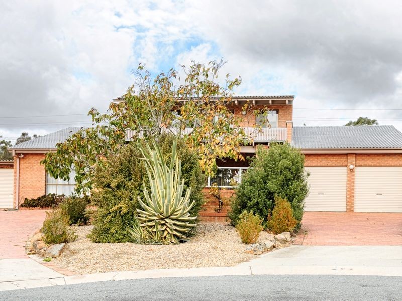 7 Jeanette Place, Gilmore ACT 2905