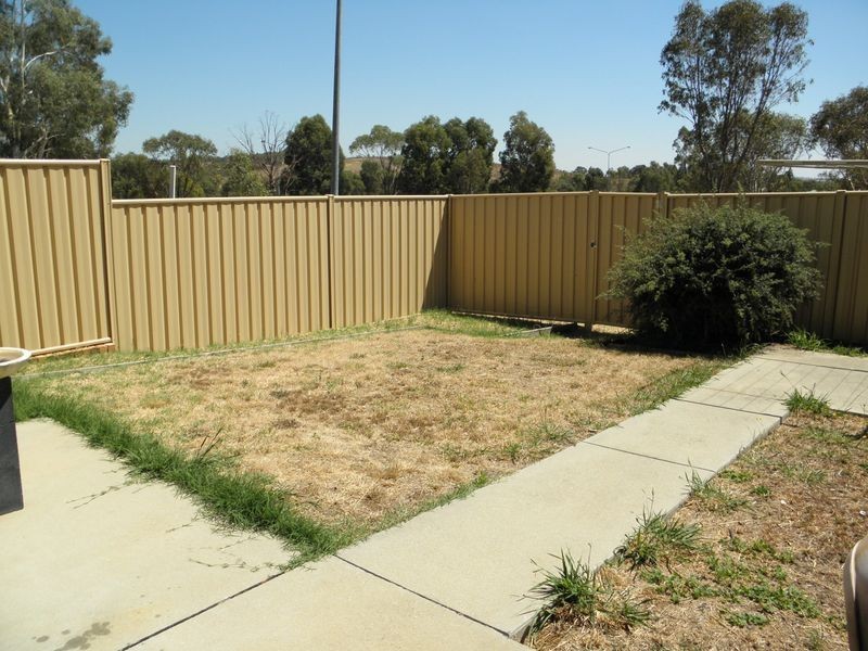 63 James Smith Circuit, Conder ACT 2906