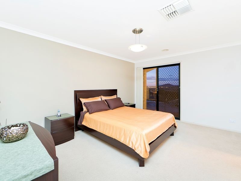 18 Sturrock Place, Gordon ACT 2906