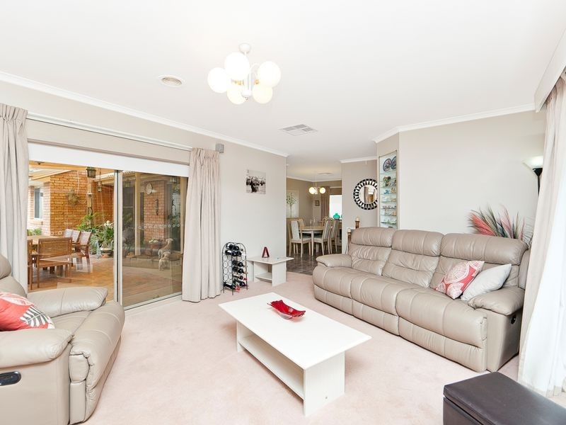 10 Ina Gregory Circuit, Conder ACT 2906