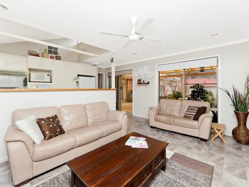 10 Ina Gregory Circuit, Conder ACT 2906