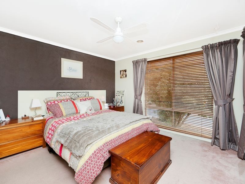 10 Ina Gregory Circuit, Conder ACT 2906