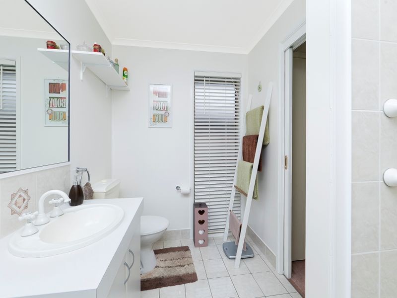10 Ina Gregory Circuit, Conder ACT 2906