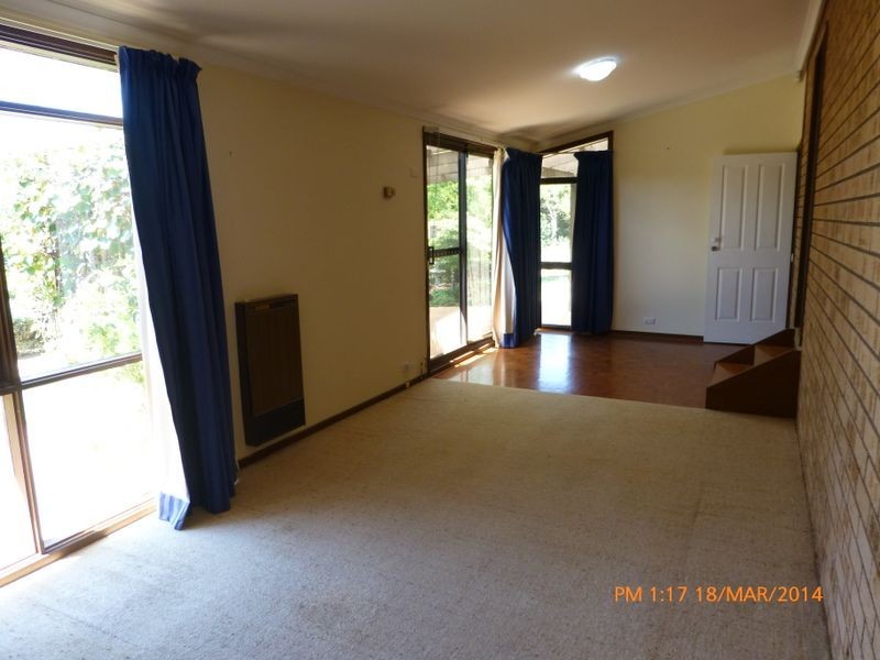 96 Learmonth Drive, Kambah ACT 2902