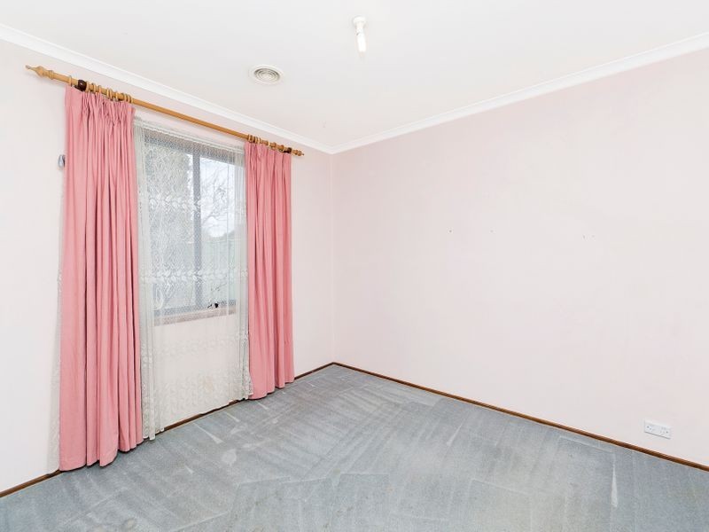 37 Collyburl Circuit, Isabella Plains ACT 2905