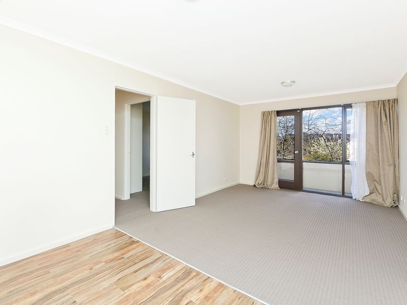 8/7 McGee Place, Pearce ACT 2607