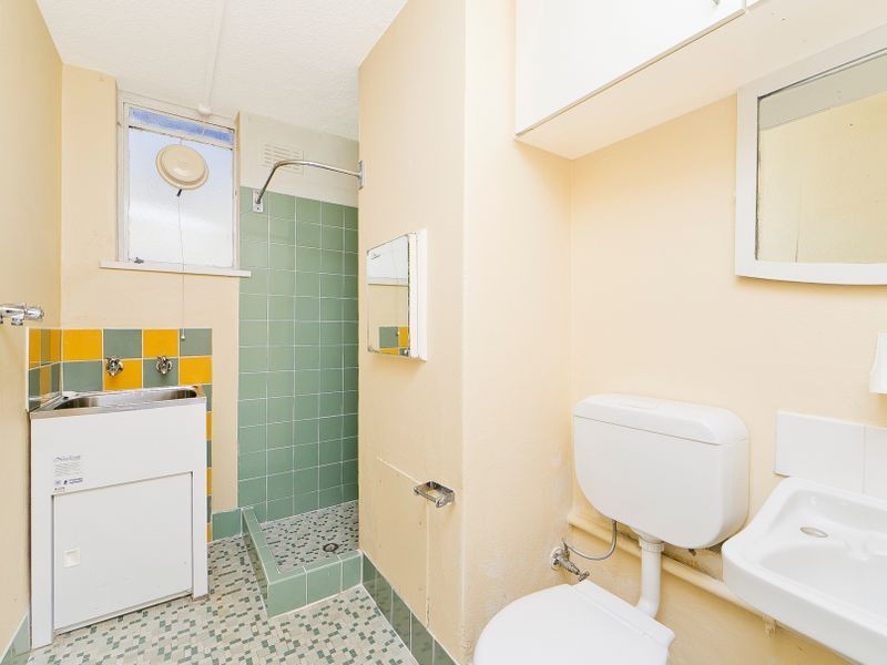 1/6 Stornaway Road, Queanbeyan NSW 2620