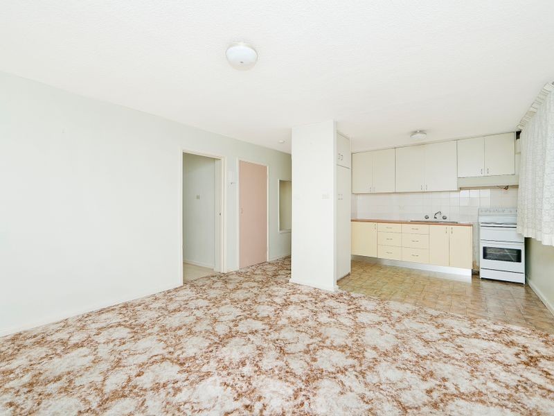 1/6 Stornaway Road, Queanbeyan NSW 2620