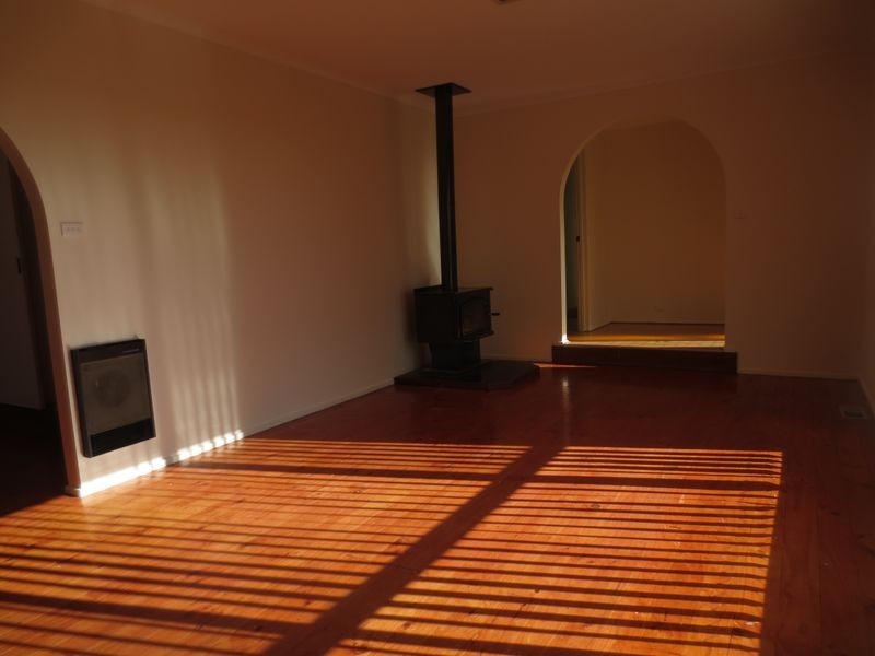 20 Clive Steele Avenue, Monash ACT 2904