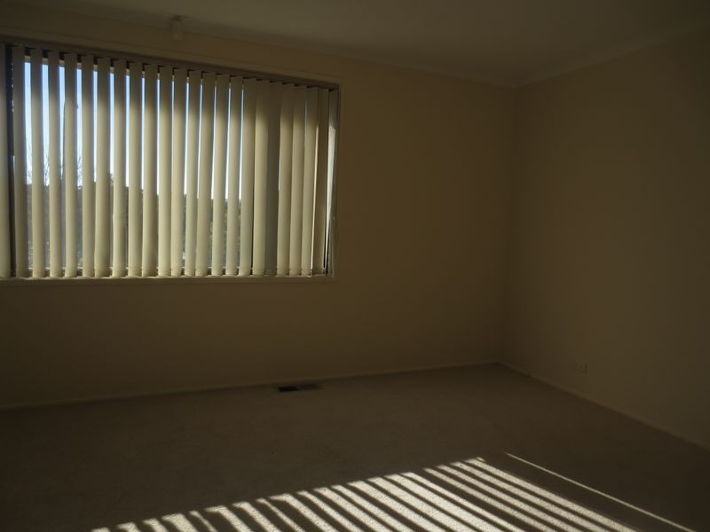 20 Clive Steele Avenue, Monash ACT 2904